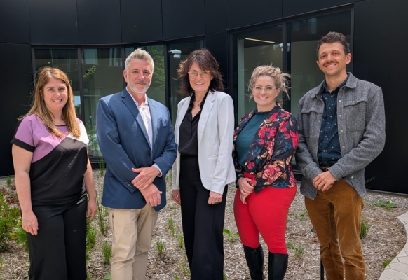 Technum Québec et le CIMEQ unissent leurs forces pour propulser l'innovation et les talents en microélectronique Technum Québec - Zone d'Innovation de Bromont
